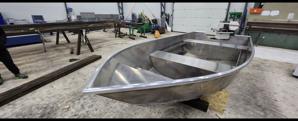 Vand barca aluminiu