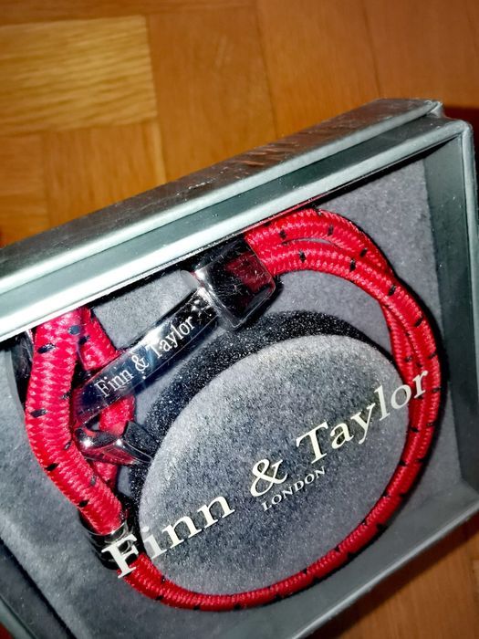 Бижу Гривна с котва Finn & Taylor от синьо червено въже стомана 2бр.