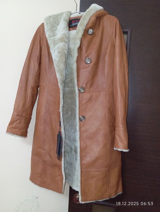 Женская куртка. Дублёнка