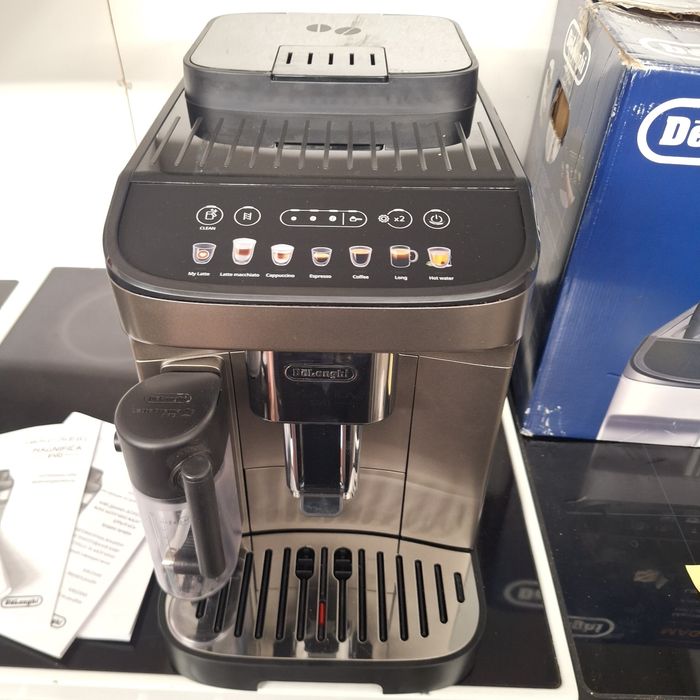 Кафе машина Delonghi Magnifica Evo  + подарък машина за чай Delonghi