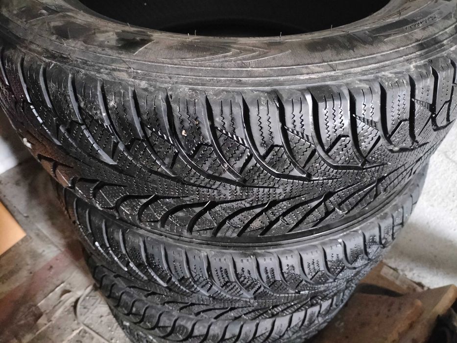 Зимняя резина  липучка