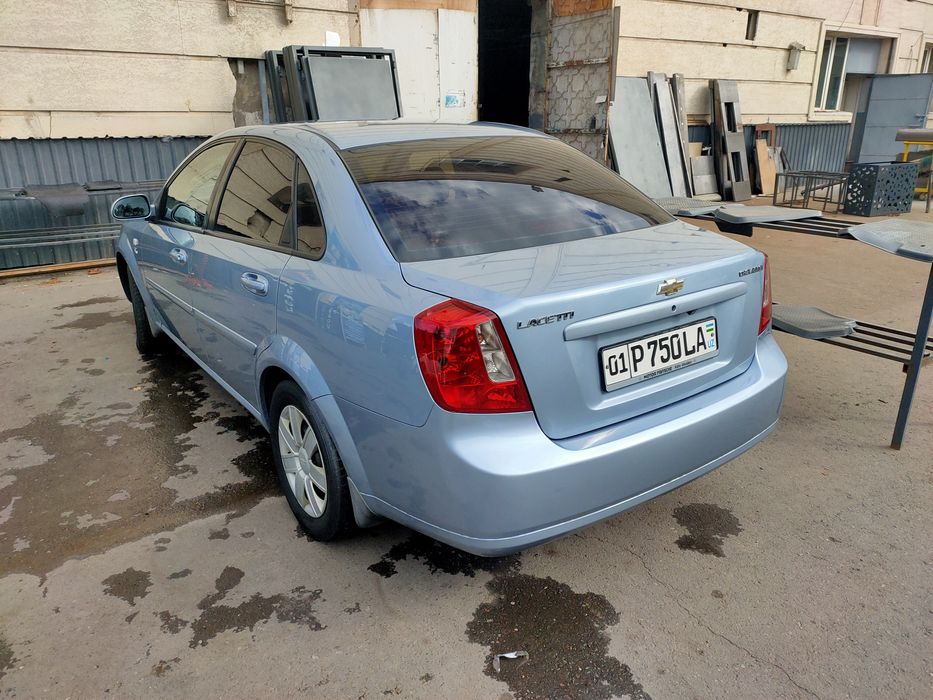 Chevrolet Lacetti / Gentra 2011 — 2