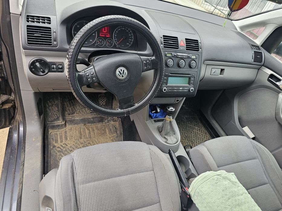VOLKSWAGEN Touran 2006 — imagine 13