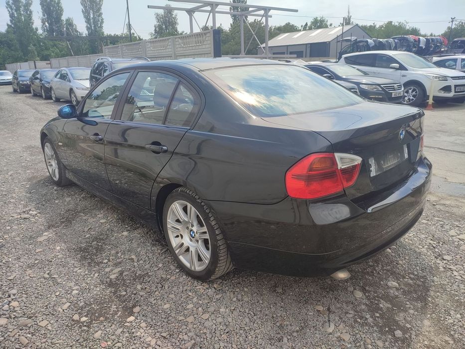 Usa fata stanga-dreapta/ Usa spate stanga-dreapta/ Capota spate/ Bara spate/ Stop spate BMW E90