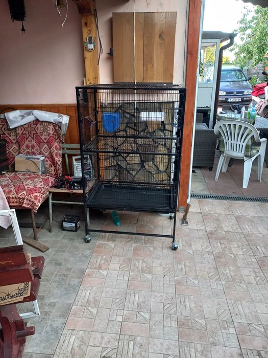 Кафез за големи или малки птици