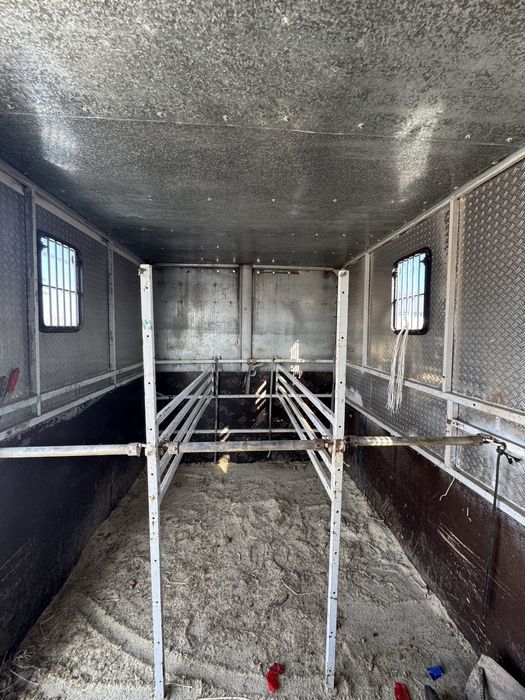 Коневозка Daf 150