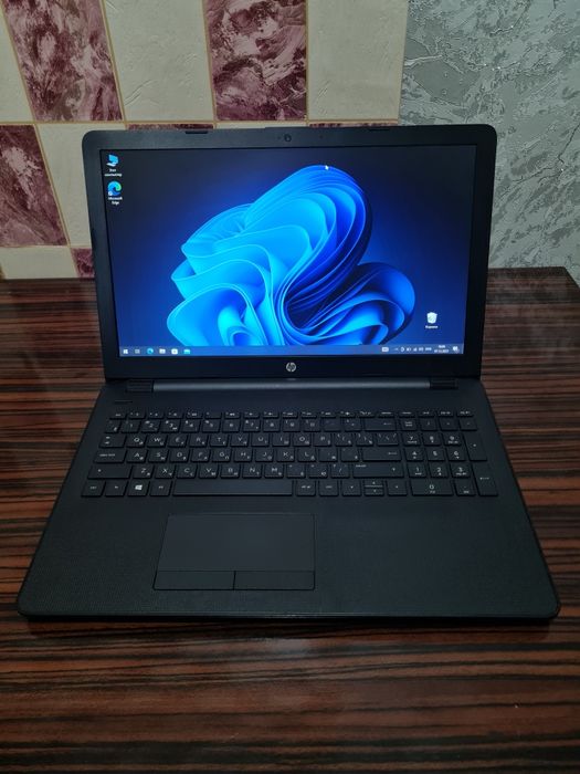 Ноутбук  Hp 15 240