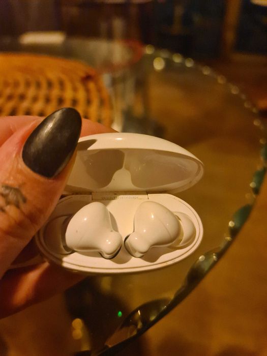 Слушалки HUAWEI, тапи