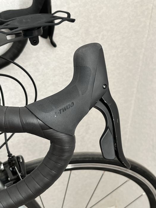 Шоссейный велосипед Giant contend 3