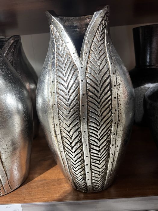 Obiect de colecție sculptata manual din alama.