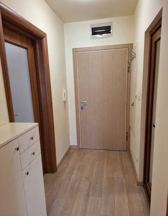 Дава се под наем Двустаен апартамент в София, Център - 55 кв.м за 599 € - Снимка #1