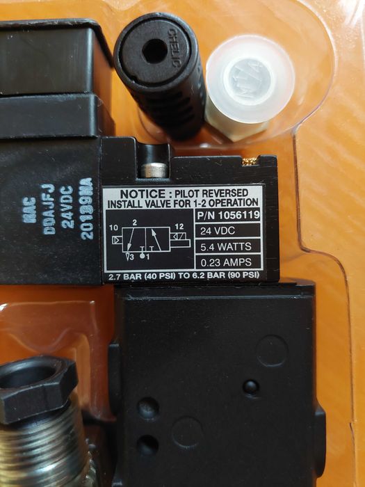 Шарнирен накрайник FLURO⁸