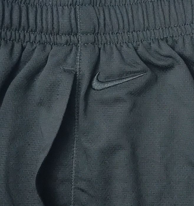 Nike DRI-FIT Kobe Bryant Shorts оригинални гащета ръст 128-137см Найк спорт Кобе шорти