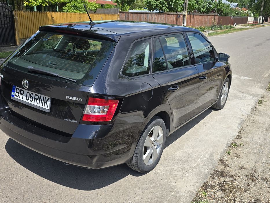 SKODA Fabia 2015 — imagine 4
