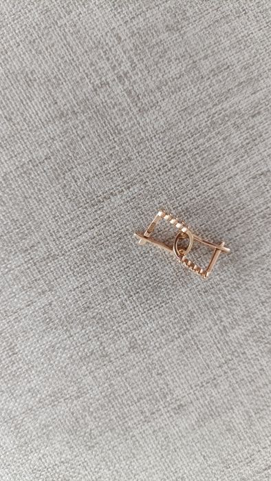 Продам детские золотые сережки