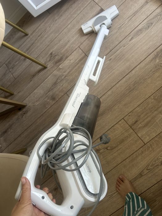 Пылесос Deerma X700.