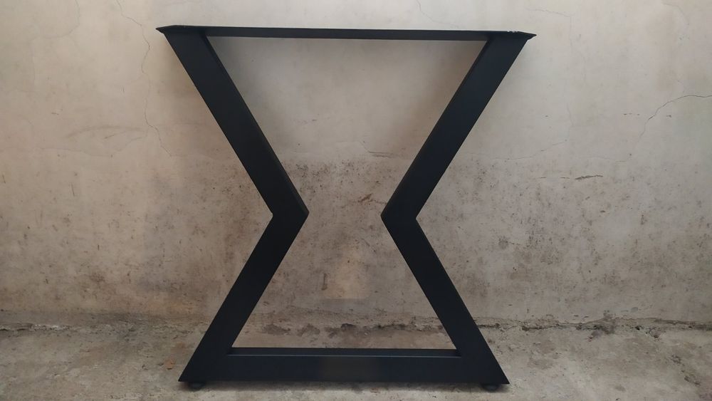 Метални крака за маса