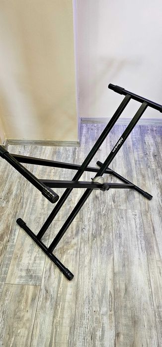 Korg Pa4x в добро състояние и бонуси към цената може да ме потърсите и на личния ми Facebook Христо Чакъров