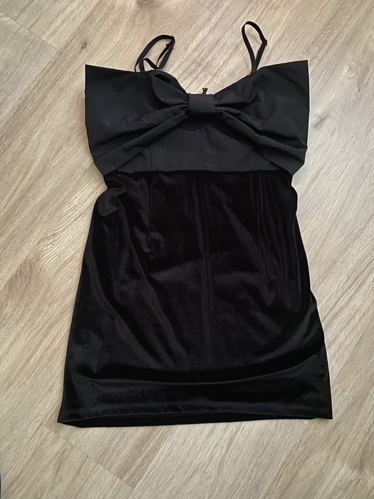 Къса черна рокля Calliope