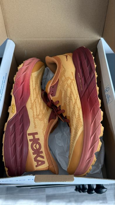 Hoka Speedgoat 5