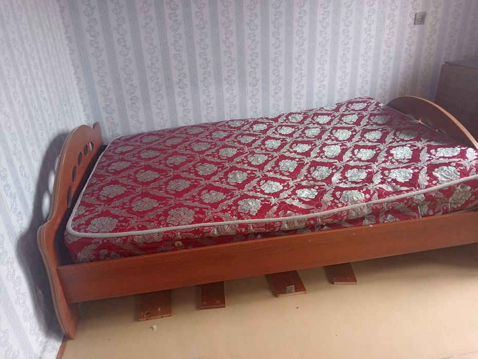 Диван для спальни