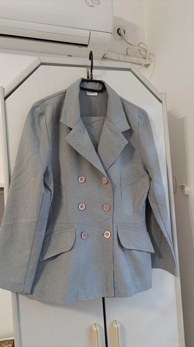 Дамски ризи  и комплекти