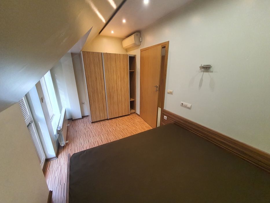 Дава се под наем Многостаен апартамент в Варна, Погреби - 140 кв.м за 918 € - Снимка #7