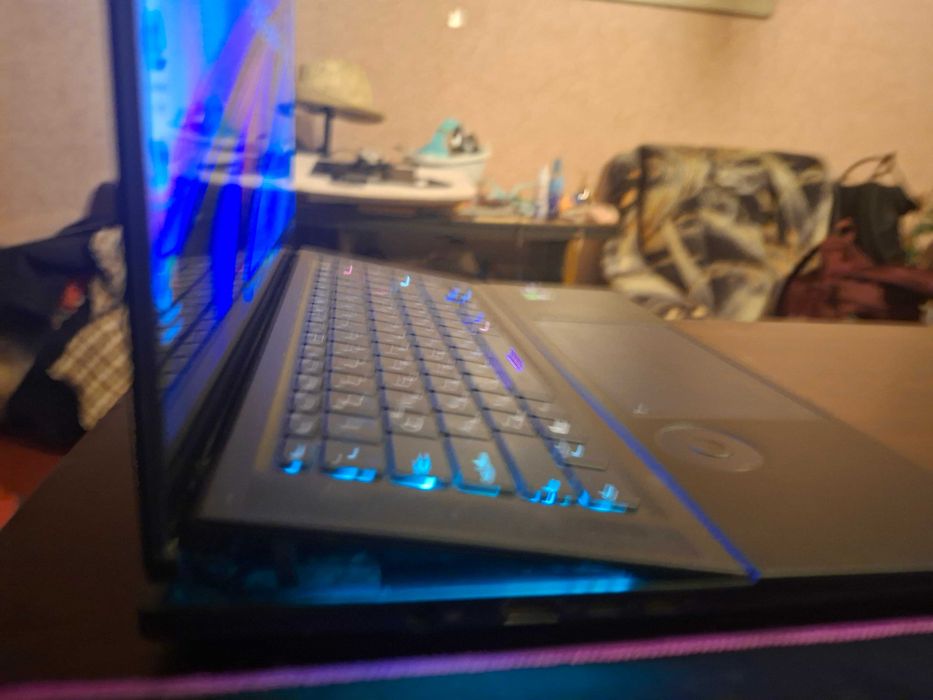 Zenbook Pro 16' OLED RTX4070/Iris Xe  i9_13900H геймърски и сериозен лаптоп