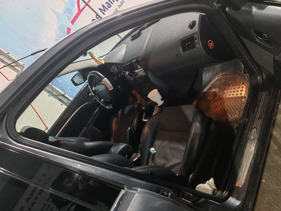 Vând Ford Mondeo 2.0 TDCI