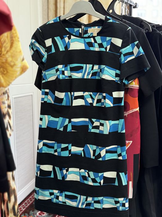 Женская одежда