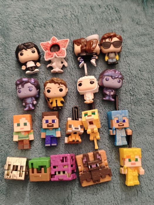 Обмен или продажа kinder joy Minecraft и stranger things