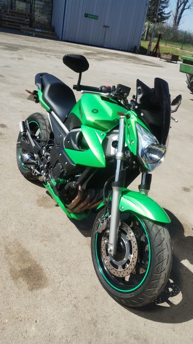 Продавам Yamaha XJ6