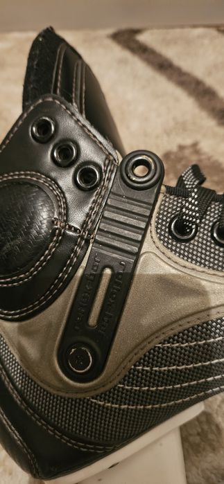 Продам коньки CCM