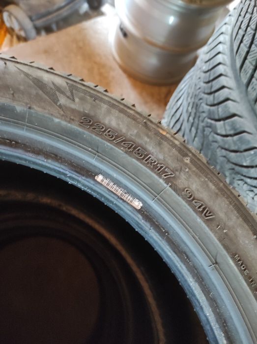 225/45/17 Bridgestone/Kleber 4бр.