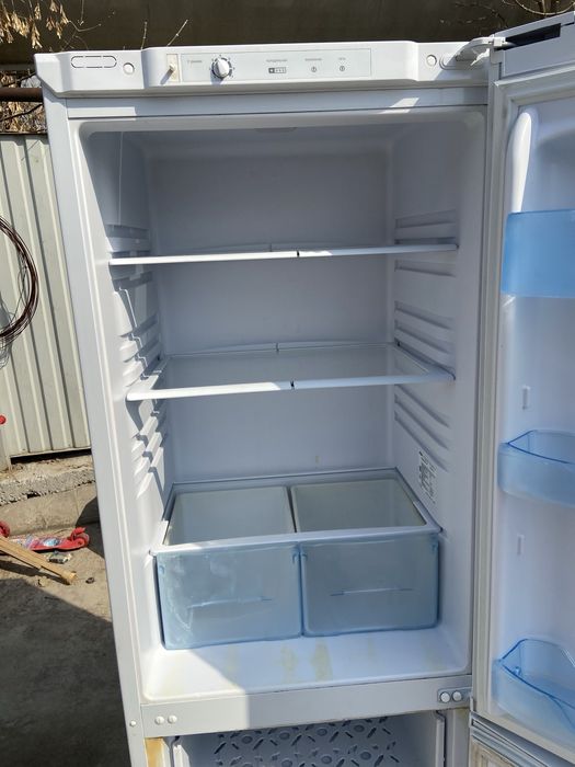 Холодильник бу доставка есть