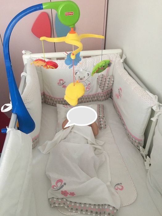 Бебешка въртяща се играчка