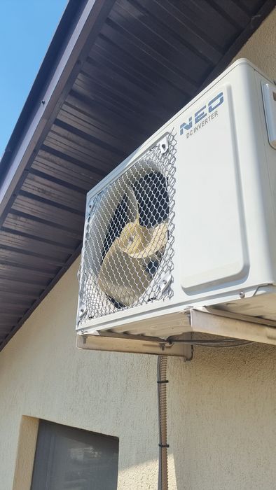 Aer condiționat NEO DC Inverter 12000 BTU – complet – compresor defect