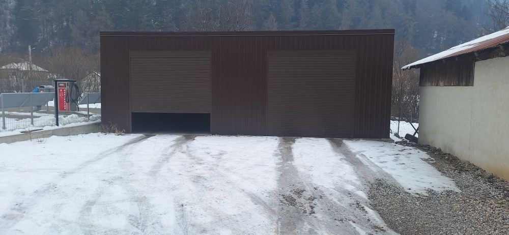 Inchiriez hala  60 m2 utili