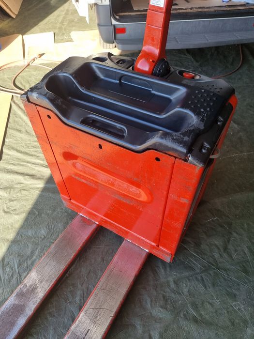 Transpalet electric 3000 kg Linde