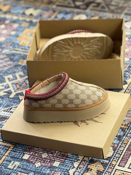 Ugg-uri diferite modele