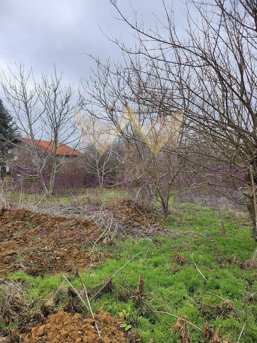 Парцел в Варна, област-с.Юнак площ 750 кв.м.