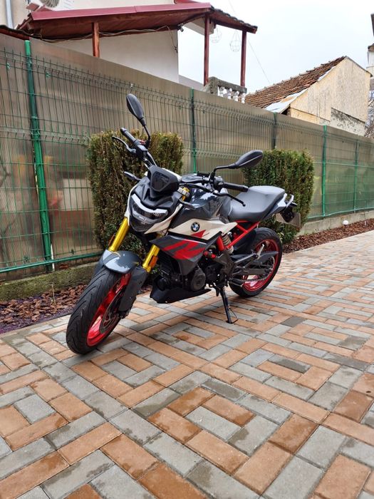Motocicleta BMW G-310R