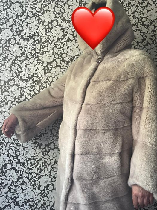 Продам срочно норковую шубу