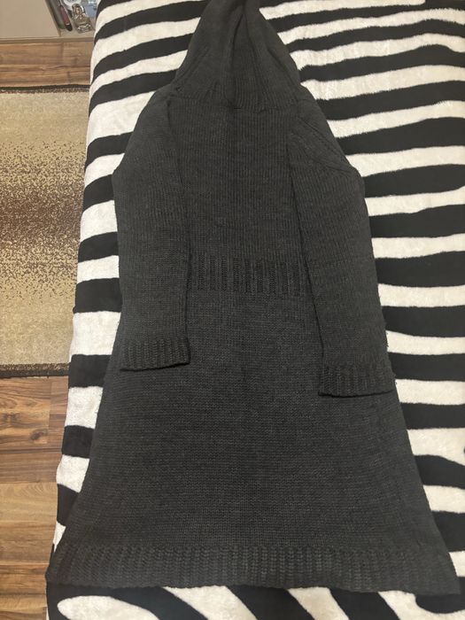 Дамска плетена  жилетка с раница