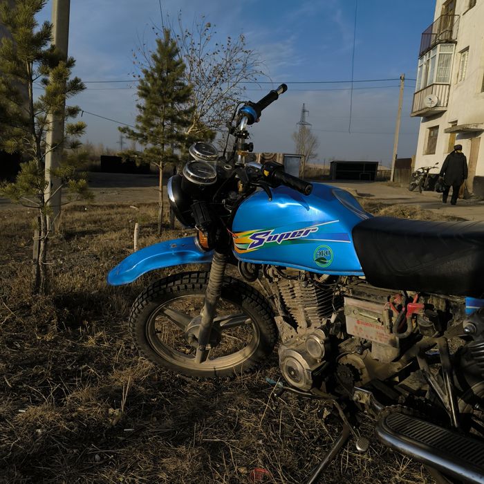 Продам мотоцикл 200 кубов