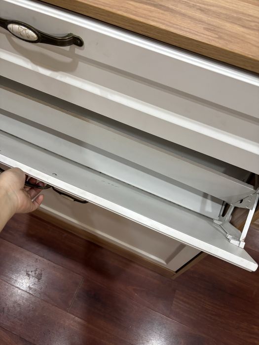 Обувница с зеркалом