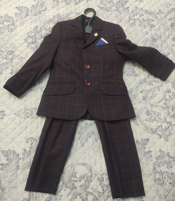 Продам костюм и Рубашка для мальчика