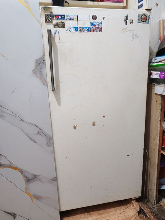 Продаётся холодильник Бирюса