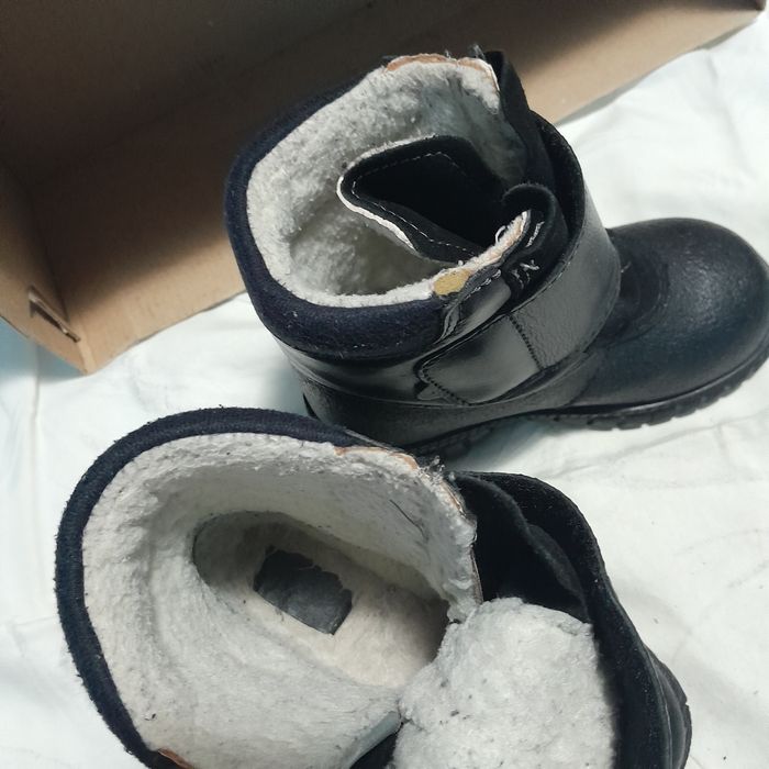 Ghete unisex mărimea 25