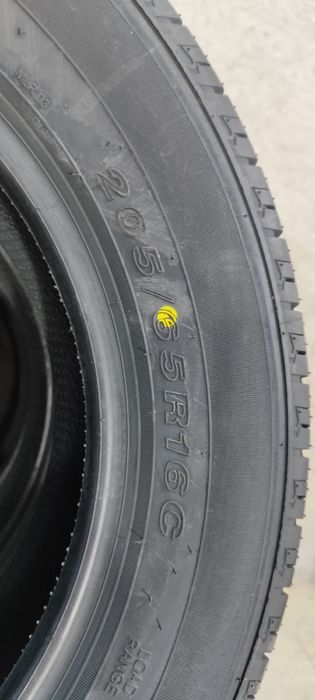 Продам комплект летних шин